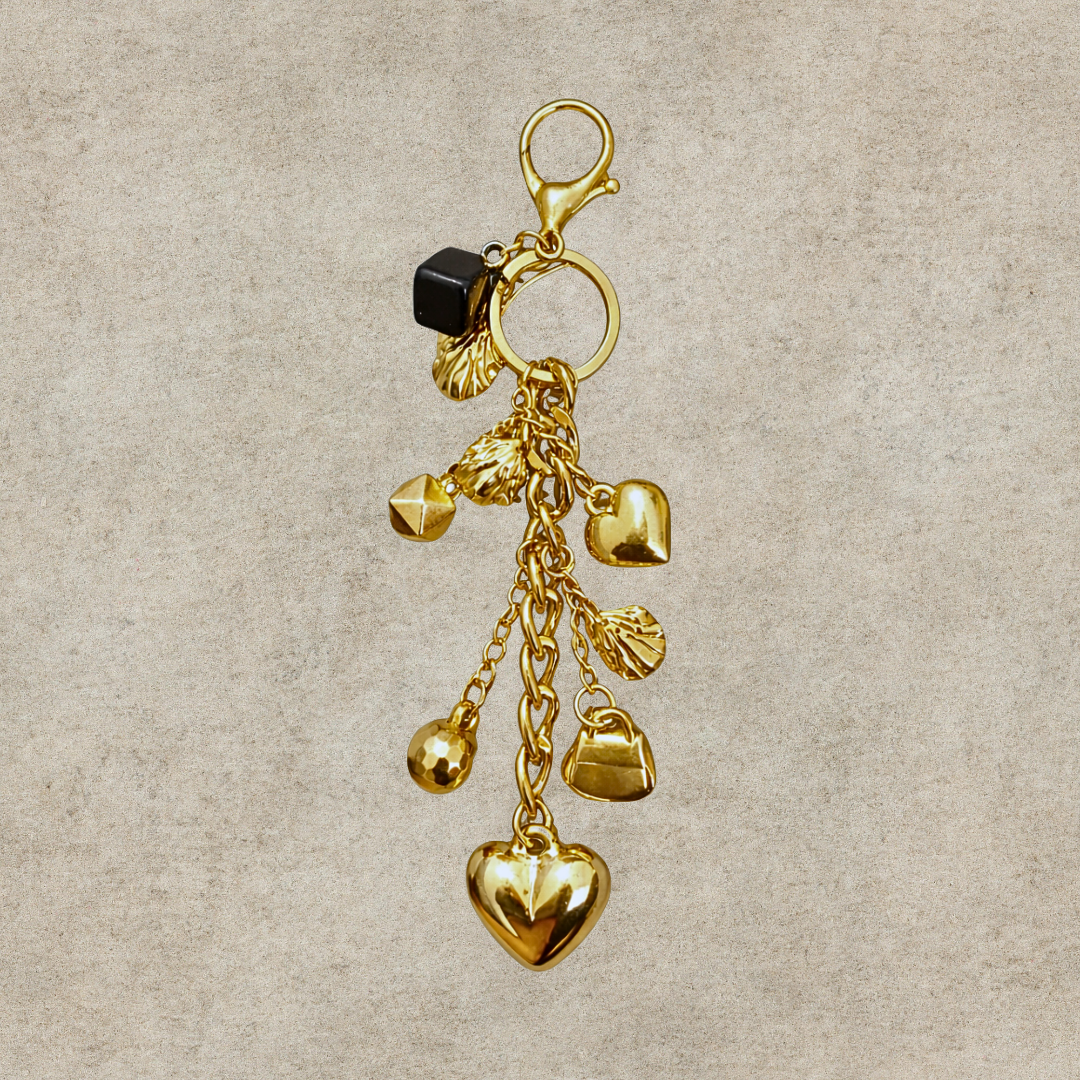 Ravora Heartfall Charm-Golden
