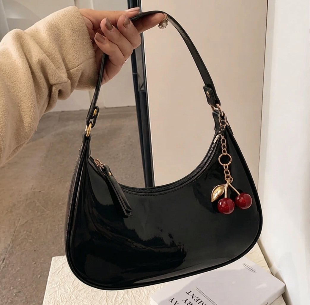 Ravora Champagne Bag