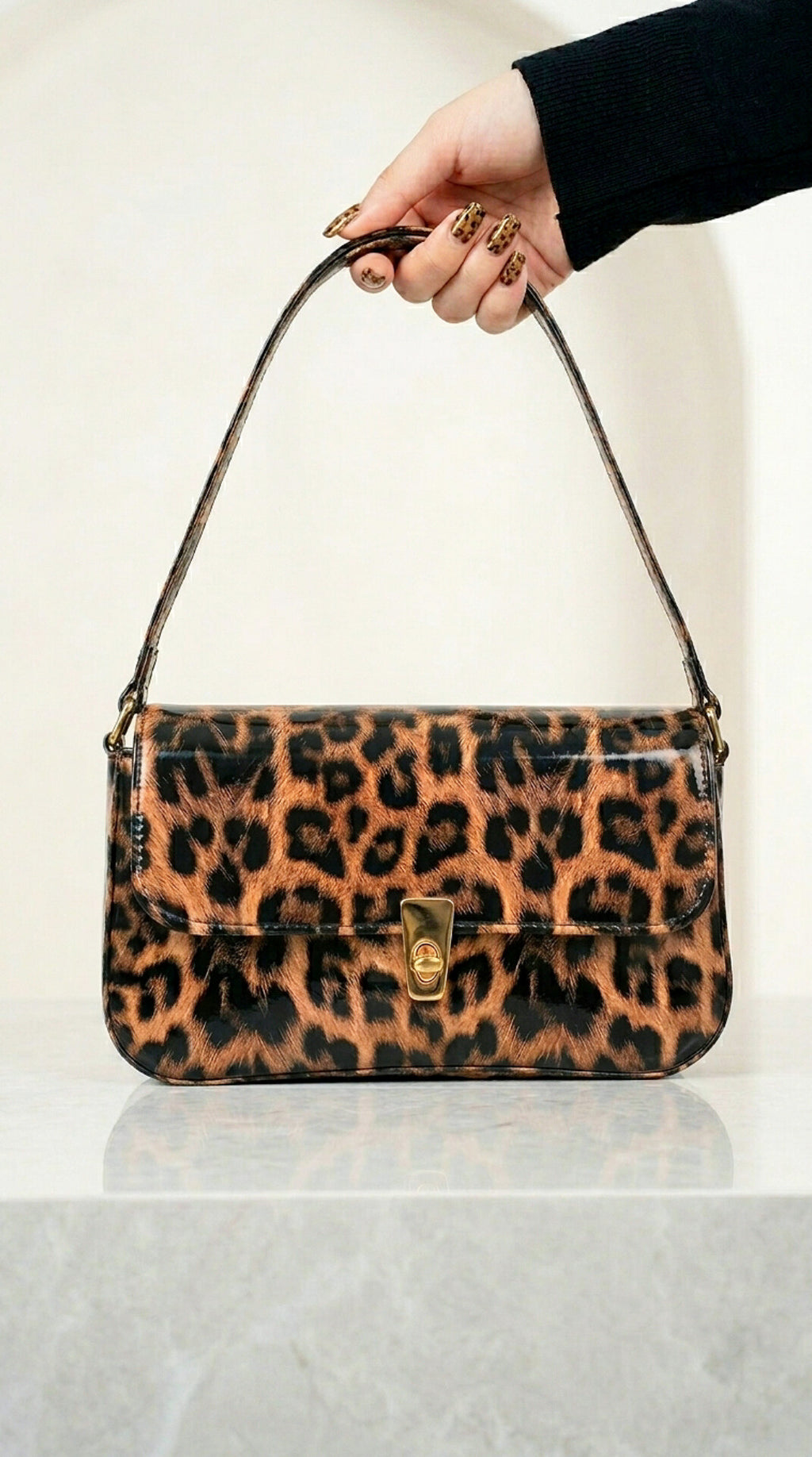 Ravora Safari Bag